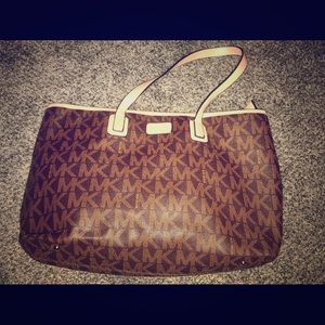 MK purse